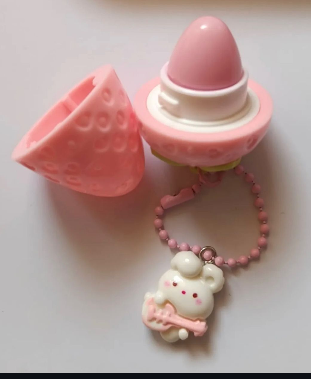 Hudamoji Strawberry Lip Balm – Cute Packaging & Hydrating Glow 🍓