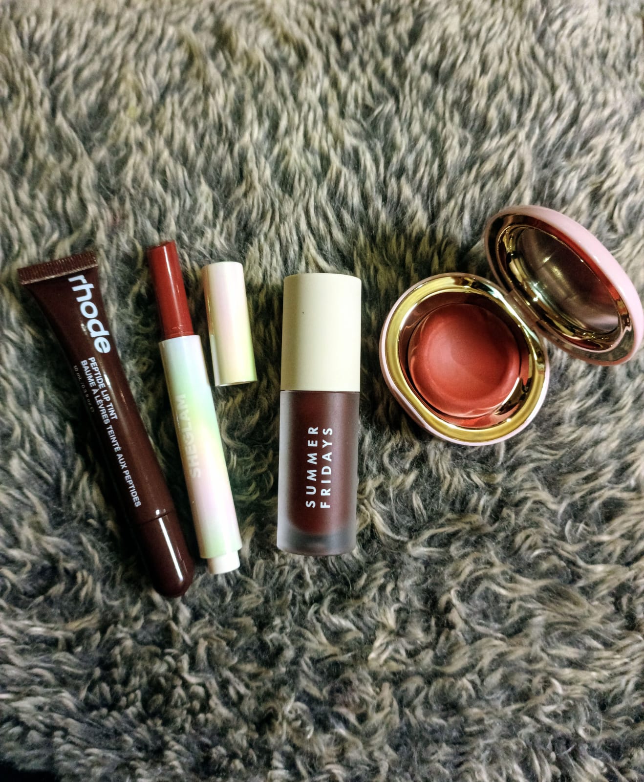 Brown Deal Set – Rare Beauty Cream Blush, Summer Fridays Lip Oil, Sheglam Lip Plumper & Rhode Lip Tint
