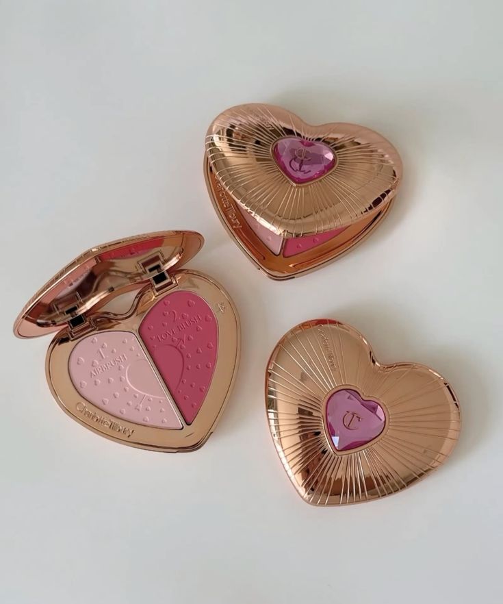 Charlotte Tilbury Beauty Soulmates Palette – Blush & Face powder Duo for Radiant Finish(Get Free Delivery & Gifts🎁)