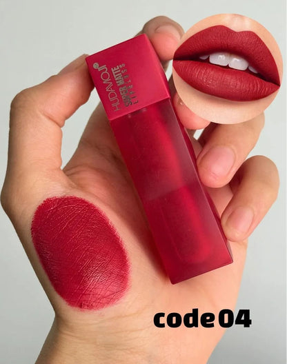 Hudamoji Teddy Matte Lip Gloss – Velvet Finish & Long-Lasting Color