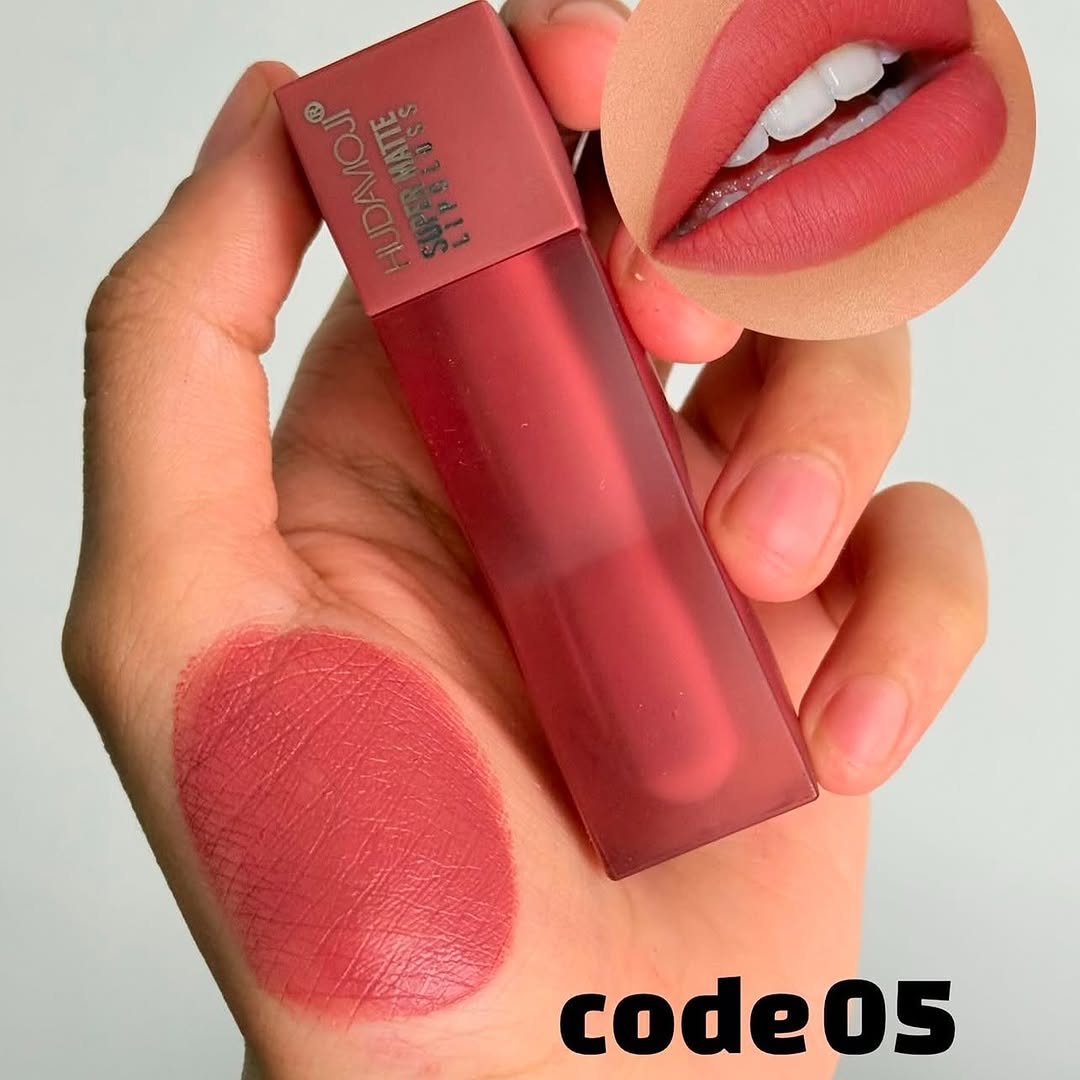 Hudamoji Teddy Matte Lip Gloss – Velvet Finish & Long-Lasting Color
