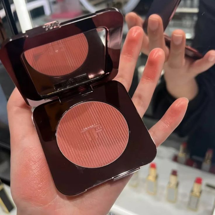 Tom Ford Crème Blush – Silky Texture & Radiant Natural Glow