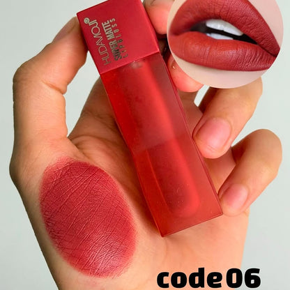 Hudamoji Teddy Matte Lip Gloss – Velvet Finish & Long-Lasting Color