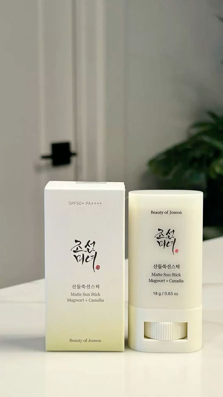 Beauty of Joseon Sunscreen Stick – Mugwort & Camellia Soothing UV Protection