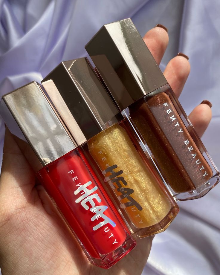 Fenty Beauty Gloss Bomb – Universal Lip Luminizer