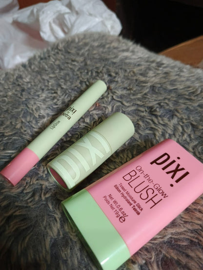“Pixi Glow Trio ✨ Blush + Lip Glow + Hydra Treat”