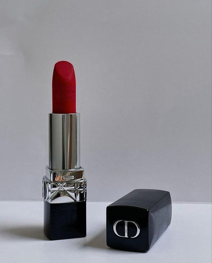 Dior Lipstick – Luxurious Color & Long-Lasting Comfort
