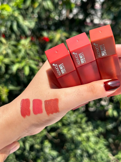 Hudamoji Teddy Matte Lip Gloss – Velvet Finish & Long-Lasting Color