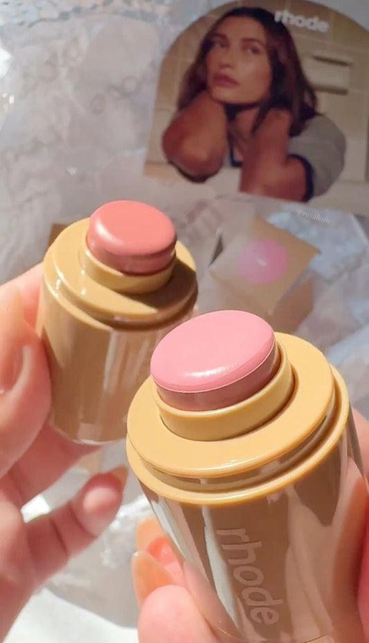 Rhode Pocket Blush – Creamy, Buildable Color for a Natural Flush