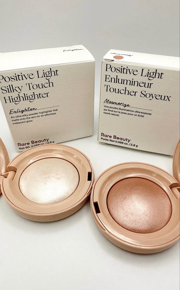 Rare Beauty Silky Radiance Powder Highlighter – Weightless Glow.